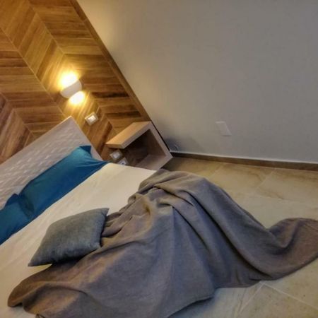 Palazzo San Lazzaro Bed & Breakfast Lecce Exterior photo